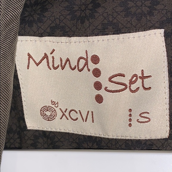 MIND SET Tencel and linen open draped vest - Picture 5 of 8